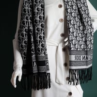 شال ديور R109