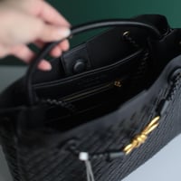 شنطة بوتيغا أنديامو توت باق BT102