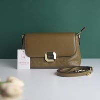 شنطة دكني نسائي D105