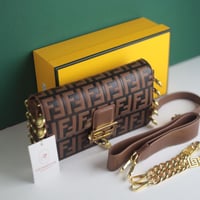 شنطة فندي دايموند F114