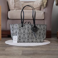 لويفي اناقرام توت باق كبير L122