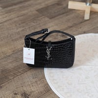 شنطة يد سان لوران N105