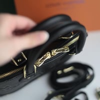 شنطة لويس فيتون ألما LF190