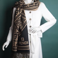 شالات فندي حرف