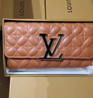 شنطة لويس فيتون كابوسينس LF123