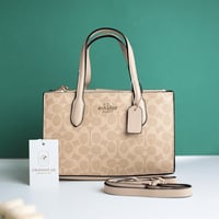 شنطة كوتش تاتوم كارييل صغير CO150