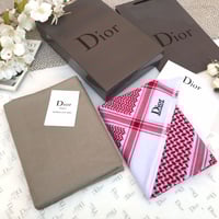 شماغ وثوب ديور