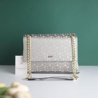 شنطة دكني نسائي D123