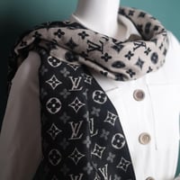 شال لويس فيتونLF102