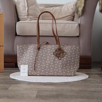 لويفي اناقرام توت باق كبير L122