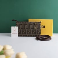 شنطة فندي باجيت F119