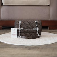 شنطة مايكل كورس M101