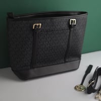 شنطة مايكل كورس صوفيا M108