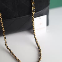 شنطة شانيل ماكسي هوبو c146