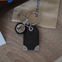 ميداليات لويس فيتون LF102