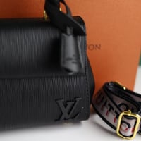 شنطة لويس فيتون كابوسينس LF108