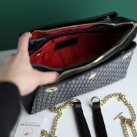 شنط سي اتش سلسال CH106