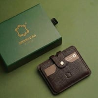 محفظة مودرن باللون البني