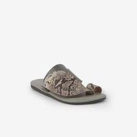 حذاء سعودي مودرن متعدد النقشات 5rd Collection
