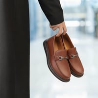 حذاء (DAILY) Dress جلد بقر طبيعي باللون الجملي