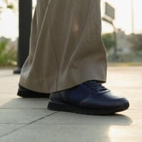 حذاء (DAILY) مودرن بتصميم فاخر باللون الكحلي