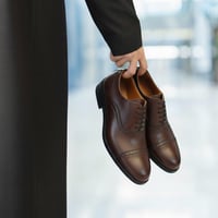 حذاء (CLASSIC) Oxford جلد بقر طبيعي باللون البني