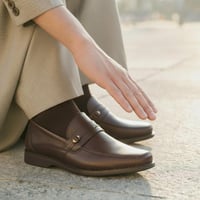 حذاء (CLASSIC) Dress جلد بقر طبيعي باللون البني