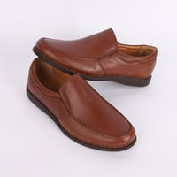 حذاء (DAILY) Dress سادة جلد بقر طبيعي باللون الجمل...