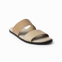 حذاء خليجي عملي بجلد فاخر باللون البيج