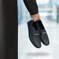 حذاء (DAILY) عملي بجلد فاخر اللون الكحلي