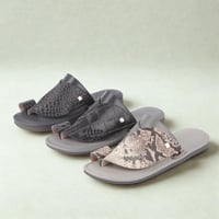 حذاء سعودي مودرن متعدد النقشات 5rd Collection