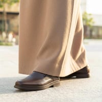 حذاء (CLASSIC) Dress جلد بقر طبيعي باللون البني