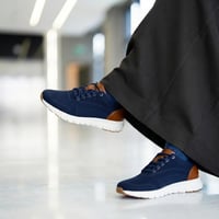 حذاء (DAILY) كاجول عصري بتصميم فاخر باللون الكحلي