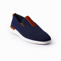 حذاء (DAILY) كاجول عصري بتصميم عملي باللون الكحلي