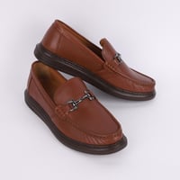 حذاء (DAILY) Dress جلد بقر طبيعي باللون الجملي