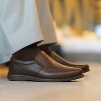 حذاء (DAILY) Dress سادة جلد بقر طبيعي باللون البني