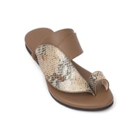 حذاء نسائي مودرن PRO متعدد النقشات