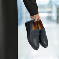 حذاء (DAILY) Comfort جلد بقر طبيعي باللون الكحلي