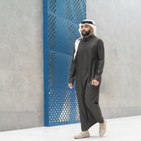 حذاء (DAILY) عملي بجلد فاخر اللون البيج