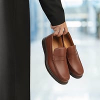 حذاء (DAILY) Comfort جلد بقر طبيعي باللون الجملي