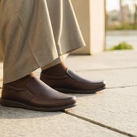 حذاء (DAILY) Dress سادة جلد بقر طبيعي باللون البني