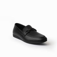 حذاء (DAILY) عملي بجلد فاخر باللون الأسود