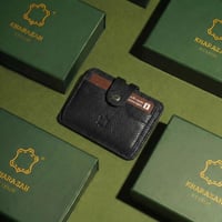 محفظة مودرن باللون الأسود