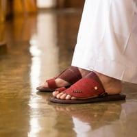 حذاء سعودي مودرن بريميوم فليكس باللون الأحمر 1rd C...