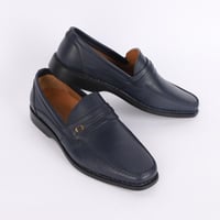 حذاء (CLASSIC) Dress جلد بقر طبيعي باللون الكحلي