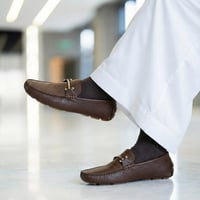 حذاء (DAILY) عملي بجلد فاخر اللون البني