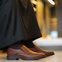 حذاء (CLASSIC) Dress جلد بقر طبيعي باللون الجملي