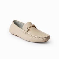 حذاء (DAILY) عملي بجلد فاخر اللون البيج