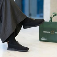 حذاء (DAILY) كاجول عصري بتصميم عملي باللون الأسود