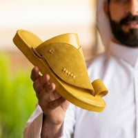 حذاء سعودي مودرن باللون الأصفر 8th Collection